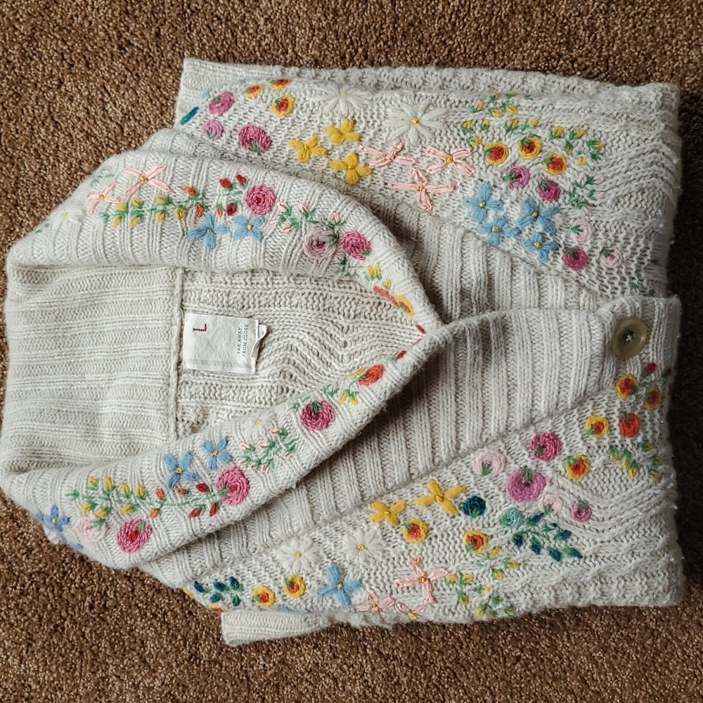 Far Away from Close cardigan